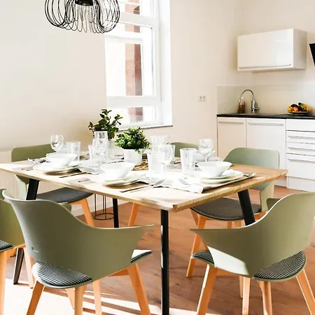 80qm In Zentral Gelegen Mit Hohen Decken - Beuys - * Крефельд