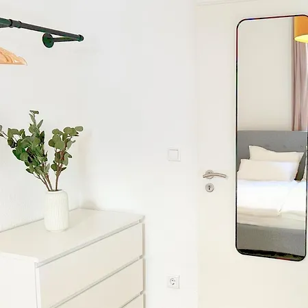 Апартаменты 80qm In Zentral Gelegen Mit Hohen Decken - Beuys - *