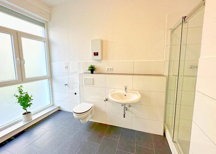 Apartament 80qm In Zentral Gelegen Mit Hohen Decken - Beuys - *